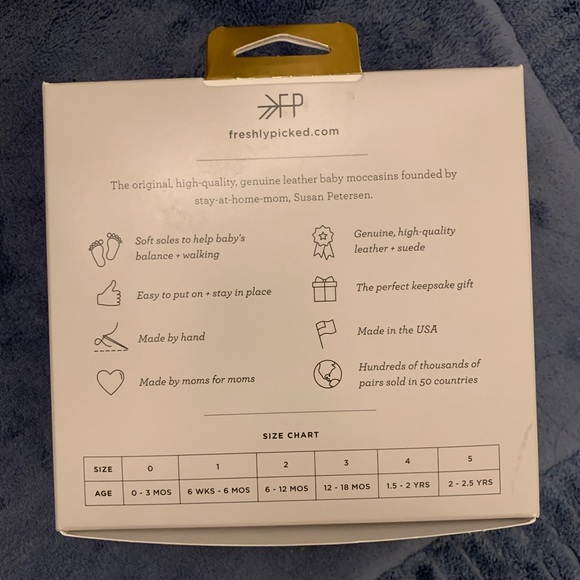 NEW Freshly Picked Fancy Panda City Moccs Size 2 - Picture 3 of 3